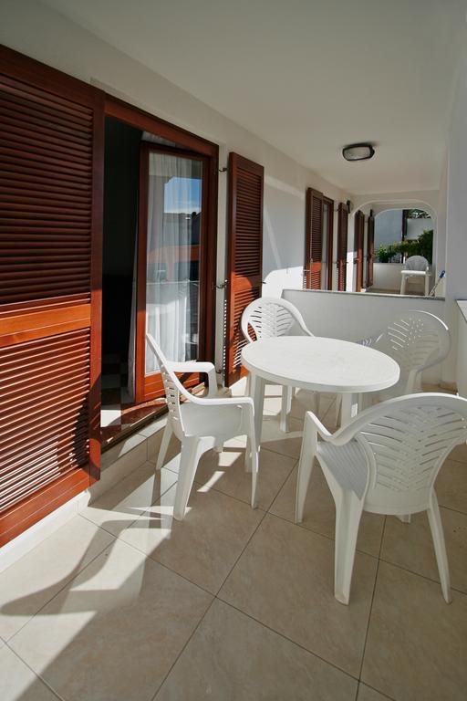 Apartments Ava Πόρετς Εξωτερικό φωτογραφία