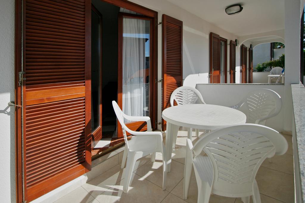 Apartments Ava Πόρετς Εξωτερικό φωτογραφία