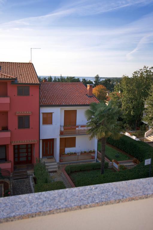 Apartments Ava Πόρετς Εξωτερικό φωτογραφία